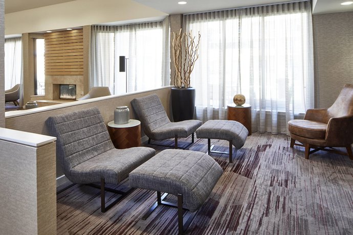 Imagen de los interiores del Hotel Sonesta Select Raleigh Durham Airport Morrisville. Foto 15