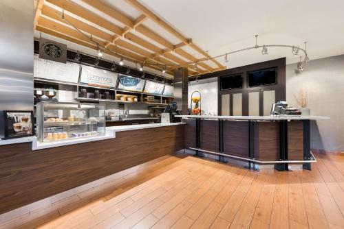 Imagen del bar/restaurante del Hotel Sonesta Select Tempe Downtown. Foto 8