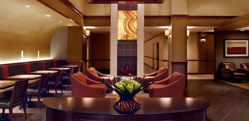 Imagen de los interiores del Hotel Sonesta Select Tucson Airport. Foto 11