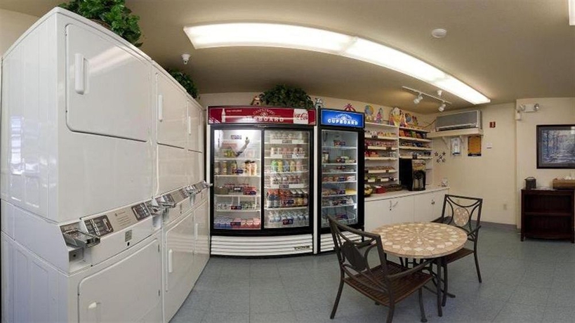 Imagen del bar/restaurante del Hotel Sonesta Simply Suites Anaheim. Foto 3