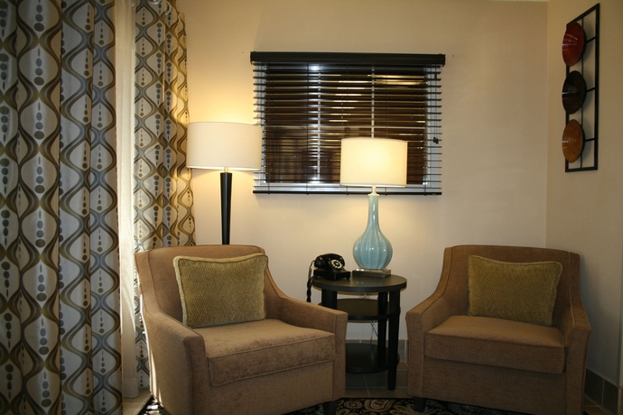Imagen de los interiores del Hotel Sonesta Simply Suites Arlington. Foto 11