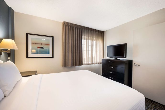 Imagen de la habitación del Hotel Sonesta Simply Suites Atlanta Gwinnett Place. Foto 13