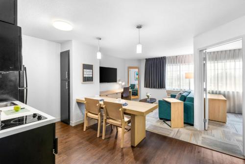 Imagen de la habitación del Hotel Sonesta Simply Suites Austin South. Foto 16