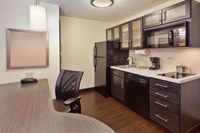 Imagen de la habitación del Hotel Sonesta Simply Suites Baltimore Bwi Airport. Foto 12