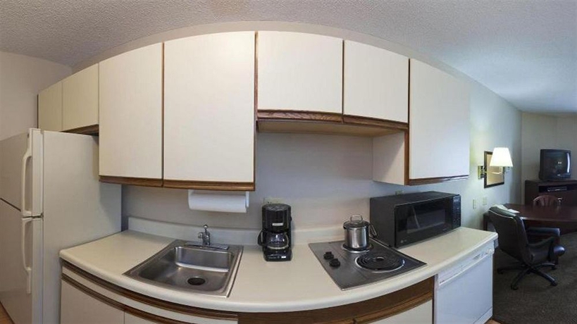 Imagen de la habitación del Hotel Sonesta Simply Suites Boston Braintree. Foto 5