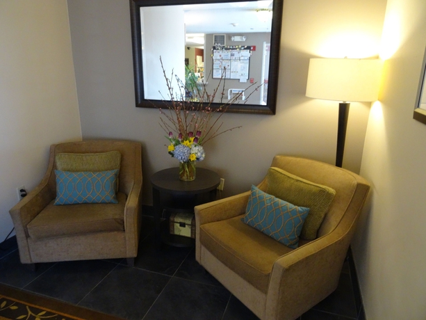 Imagen de los interiores del Hotel Sonesta Simply Suites Boston Burlington. Foto 15