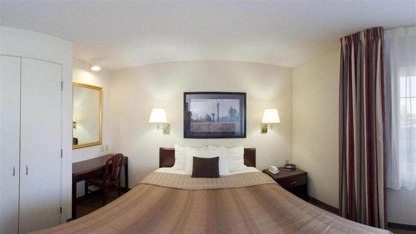 Imagen de la habitación del Hotel Sonesta Simply Suites Boston Burlington. Foto 9