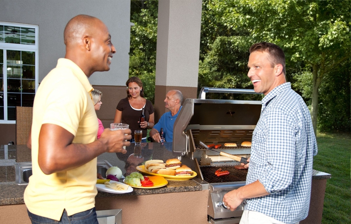 Imagen de los exteriores del Hotel Sonesta Simply Suites Charlotte University. Foto 10