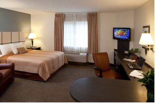 Imagen de la habitación del Hotel Sonesta Simply Suites Chicago Naperville. Foto 1