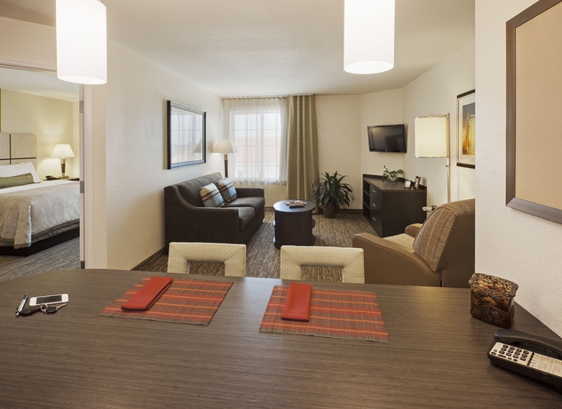 Imagen de los interiores del Hotel Sonesta Simply Suites Chicago O'hare Airport. Foto 10