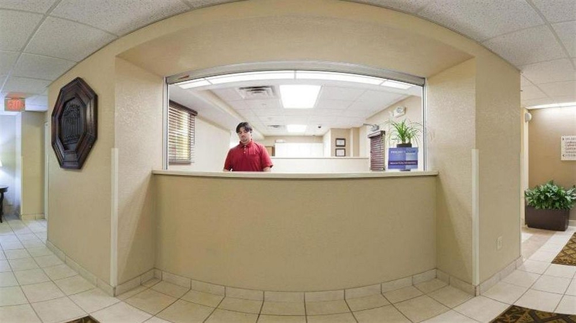 Imagen de los interiores del Hotel Sonesta Simply Suites Chicago O'hare Airport. Foto 13