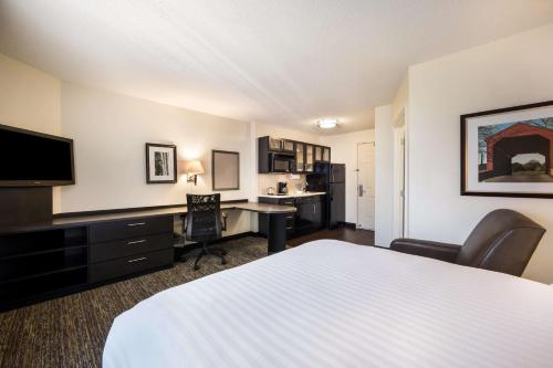 Imagen de la habitación del Hotel Sonesta Simply Suites Chicago Waukegan. Foto 16