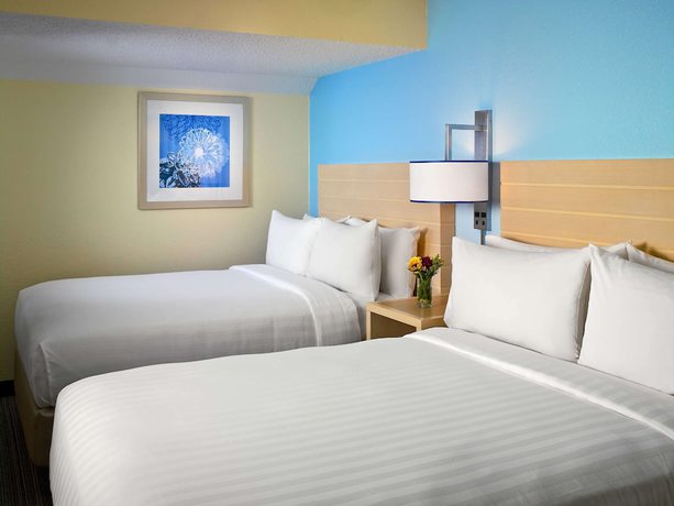 Imagen de la habitación del Hotel Sonesta Simply Suites Cleveland Airport. Foto 1