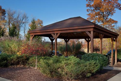 Imagen general del Hotel Sonesta Simply Suites Cleveland North Olmsted Airport. Foto 11