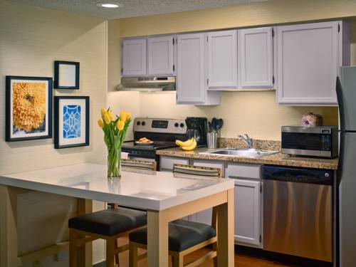 Imagen general del Hotel Sonesta Simply Suites Cleveland Westlake. Foto 1