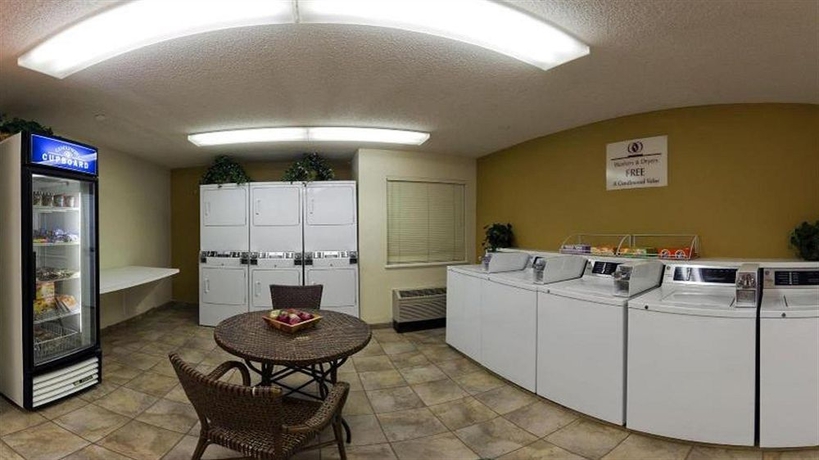 Imagen de los interiores del Hotel Sonesta Simply Suites Dallas Las Colinas. Foto 12