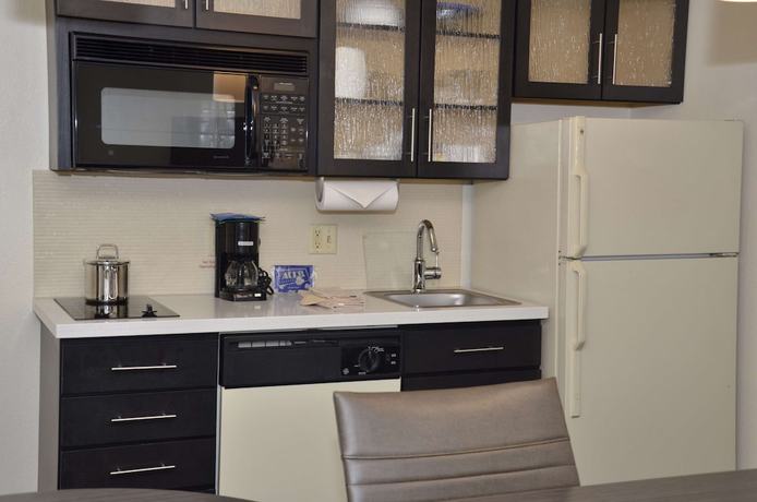 Imagen de la habitación del Hotel Sonesta Simply Suites Detroit Warren. Foto 5