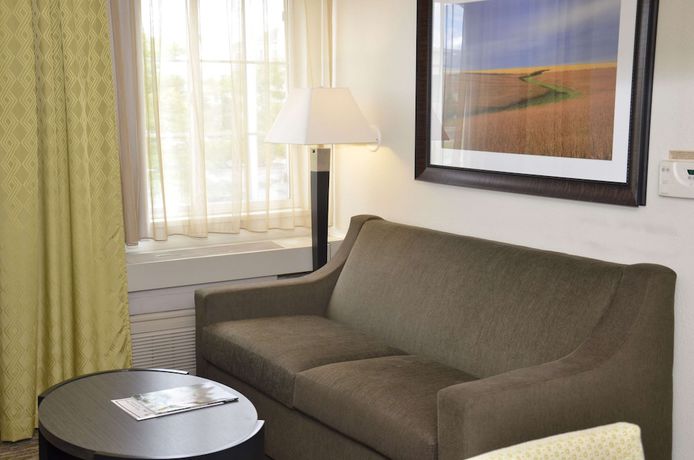 Imagen de la habitación del Hotel Sonesta Simply Suites Detroit Warren. Foto 16