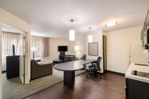 Imagen de la habitación del Hotel Sonesta Simply Suites Hampton. Foto 11