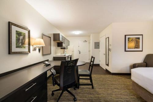 Imagen de la habitación del Hotel Sonesta Simply Suites Hampton. Foto 17