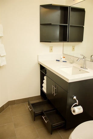 Imagen de la habitación del Hotel Sonesta Simply Suites Houston Citycentre I-10 West. Foto 5