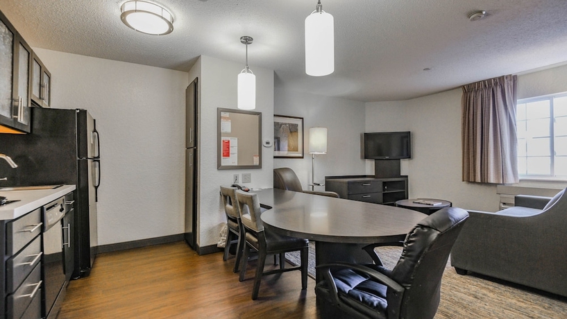 Imagen de la habitación del Hotel Sonesta Simply Suites Huntsville Research Park. Foto 13