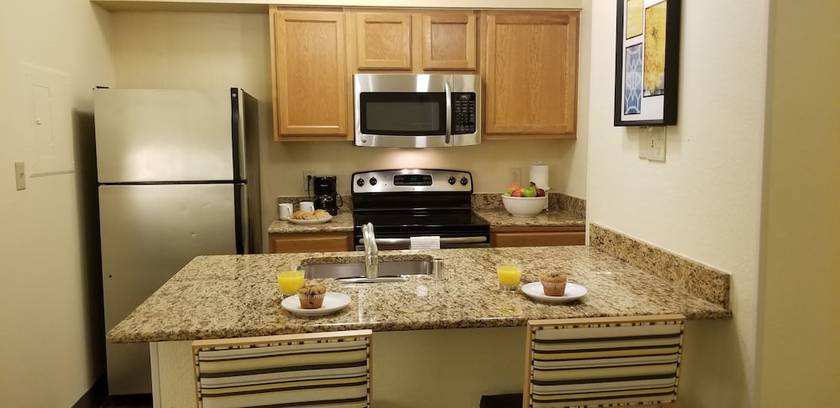 Imagen de la habitación del Hotel Sonesta Simply Suites Memphis East Poplar Pike. Foto 6