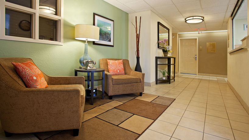 Imagen de los interiores del Hotel Sonesta Simply Suites Miami Airport Doral. Foto 15