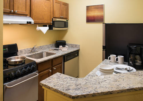 Imagen de la habitación del Hotel Sonesta Simply Suites Phoenix Scottsdale. Foto 9