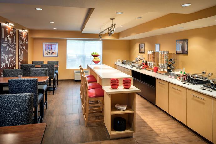 Imagen del bar/restaurante del Hotel Sonesta Simply Suites Seattle Renton. Foto 2