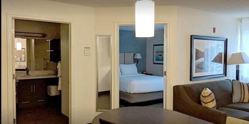 Imagen de la habitación del Hotel Sonesta Simply Suites Somerset. Foto 17