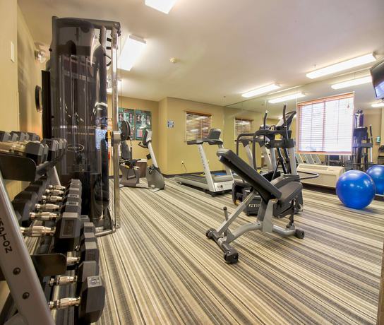 Imagen de los interiores del Hotel Sonesta Simply Suites St Louis Earth Cty. Foto 17