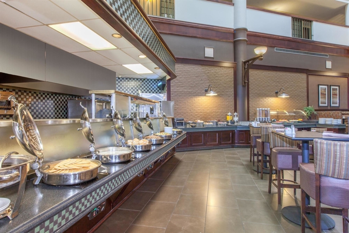 Imagen del bar/restaurante del Hotel Sonesta Suites Dallas Park Central. Foto 3