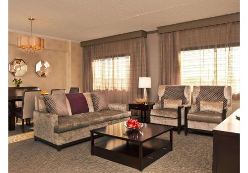 Imagen de la habitación del Hotel Sonesta White Plains Downtown. Foto 17