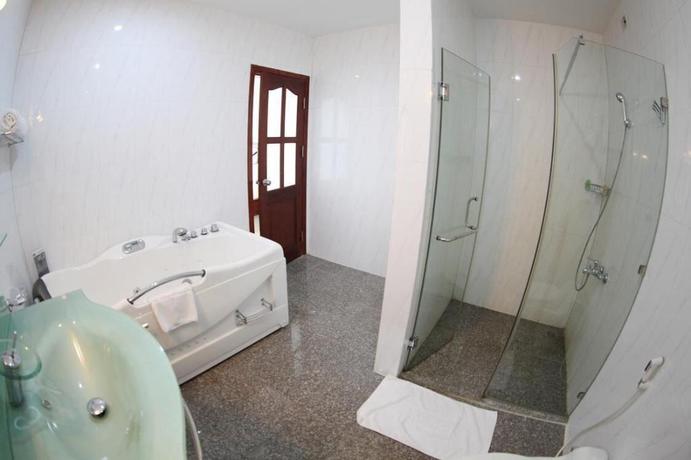 Imagen de la habitación del Hotel Song Hong Resort. Foto 8