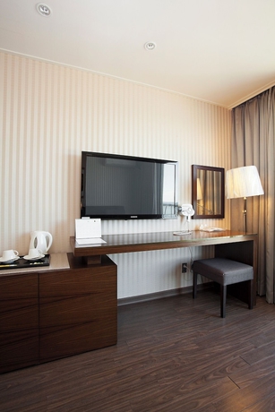 Imagen de la habitación del Hotel Song Jung. Foto 5