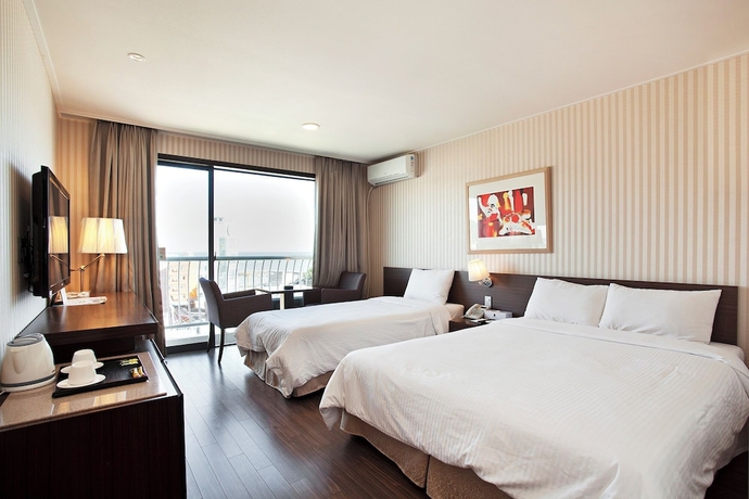 Imagen de la habitación del Hotel Song Jung. Foto 6