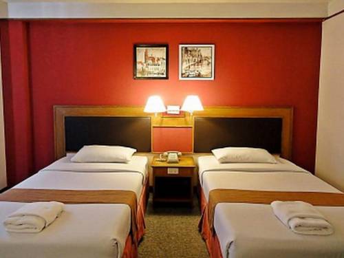 Imagen de la habitación del Hotel Songphanburi. Foto 7