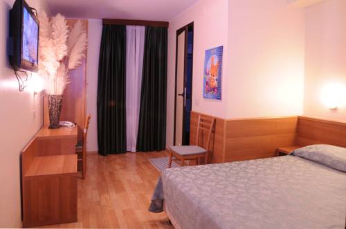 Imagen de la habitación del Hotel Sonia, Trieste. Foto 12