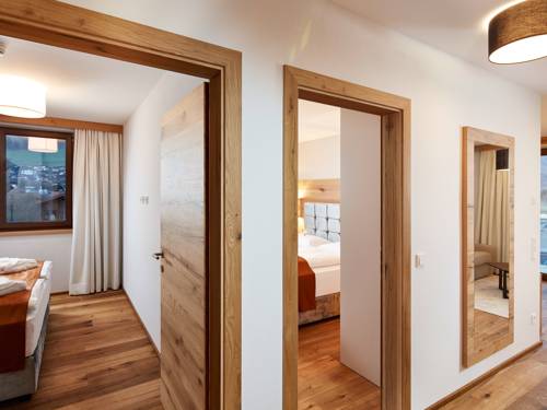 Imagen de la habitación del Hotel Sonja Alpine Resort. Foto 11