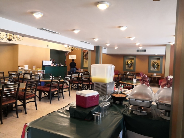 Imagen del bar/restaurante del Hotel Son-mar Monterrey Centro. Foto 6