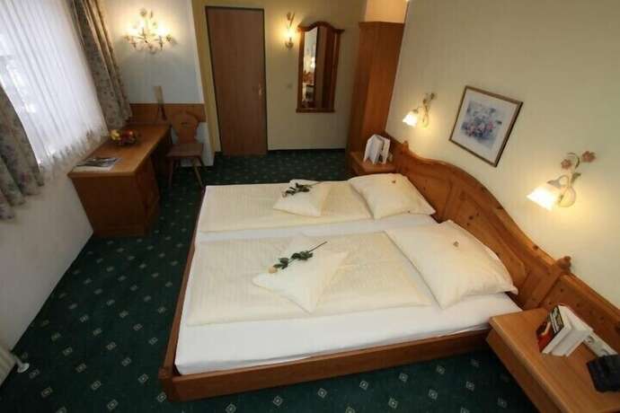 Imagen de la habitación del Hotel Sonne, Apfeldorf. Foto 19