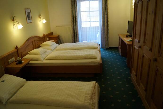 Imagen de la habitación del Hotel Sonne, Apfeldorf. Foto 28