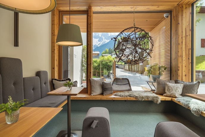Imagen de los interiores del Hotel Sonne, Brand. Foto 16