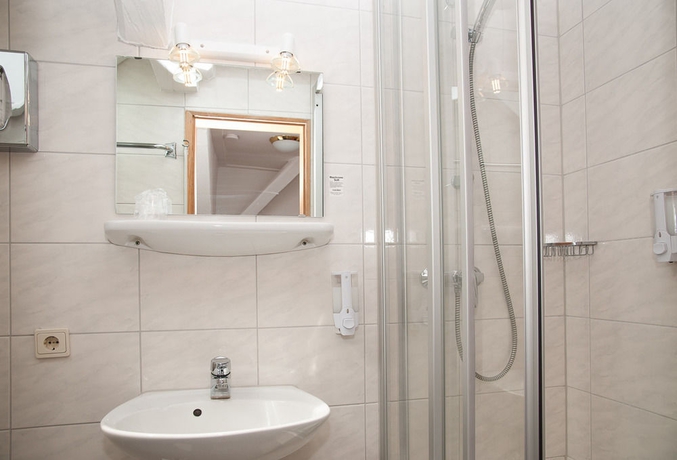Imagen de la habitación del Hotel Sonne, Karlsruhe. Foto 11