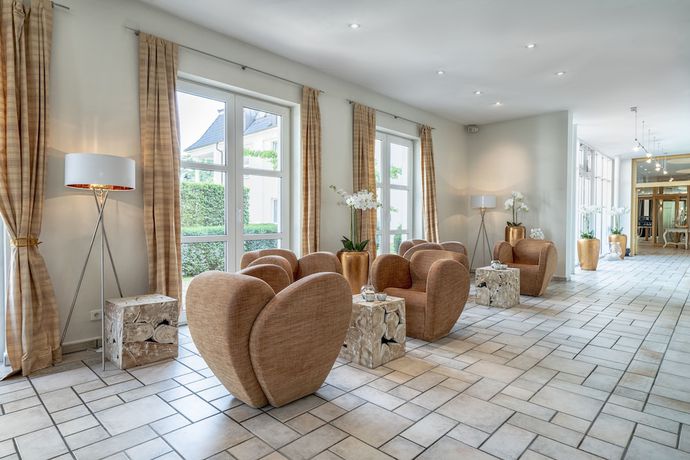 Imagen del bar/restaurante del Hotel Sonne Rheda Wiedenbr&uuml;ck. Foto 2