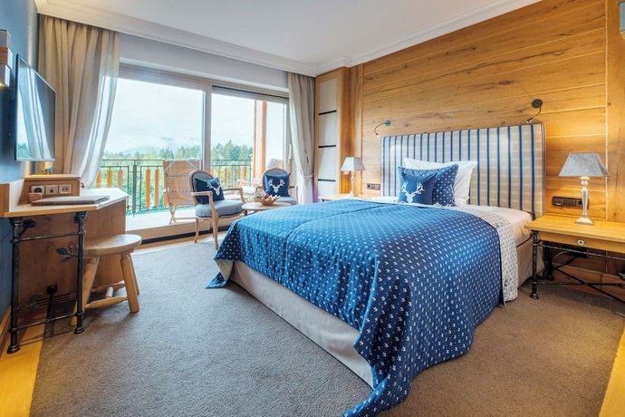 Imagen de la habitación del Hotel Sonnenalp Resort. Foto 4