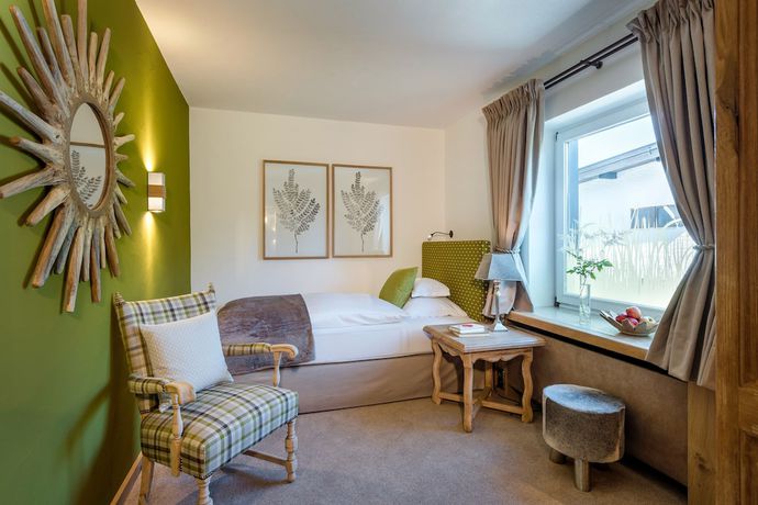 Imagen de la habitación del Hotel Sonnenalp Resort. Foto 16