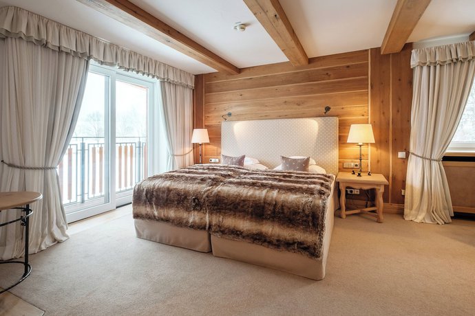 Imagen de la habitación del Hotel Sonnenalp Resort. Foto 17