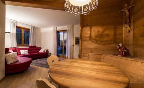 Imagen de la habitación del Hotel Sonnenburg, Merano. Foto 16